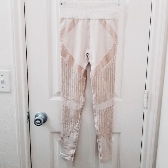 Amelia Activewear leggings - Picture 3 of 3